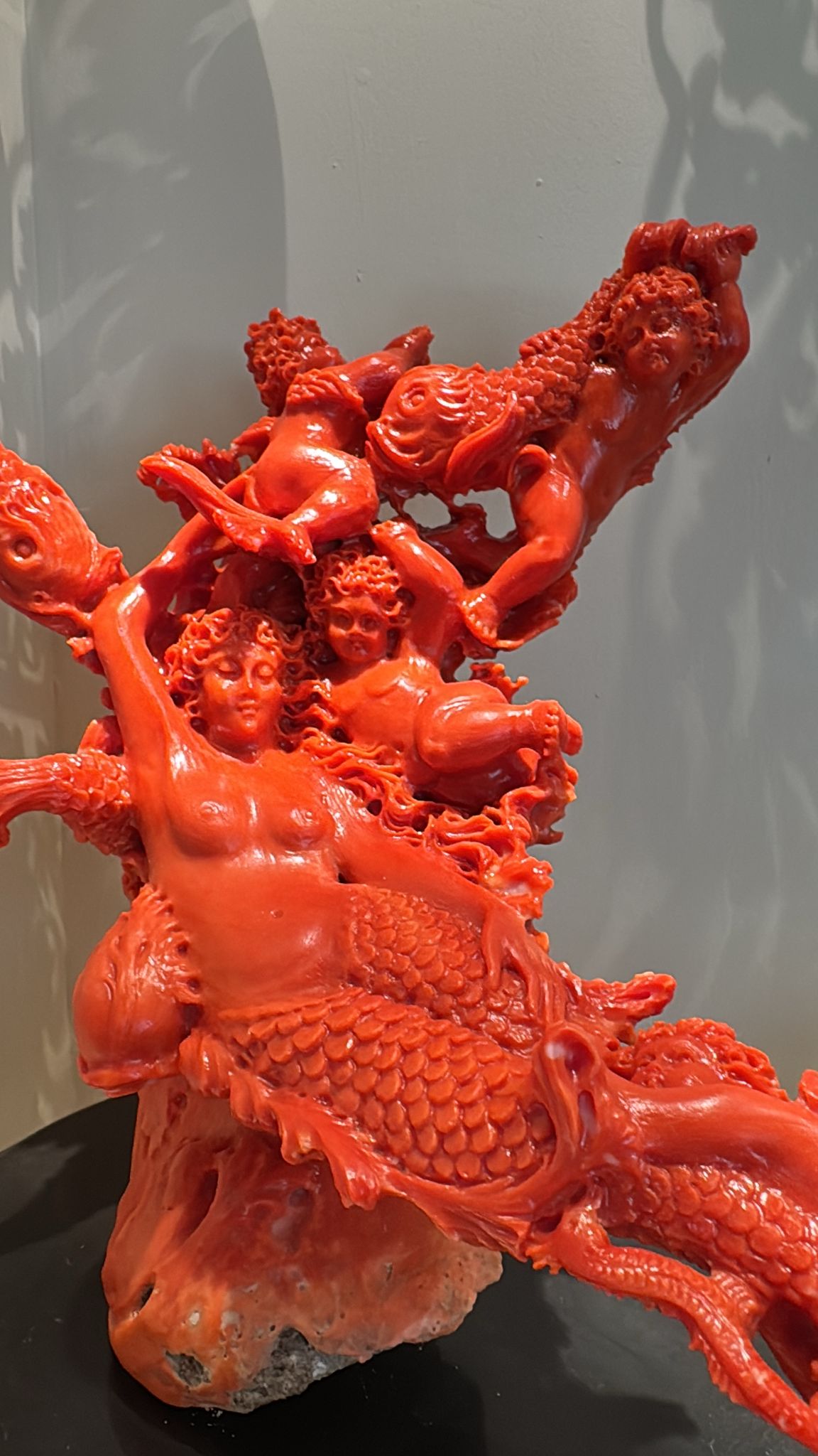 Dettaglio della scultura in corallo